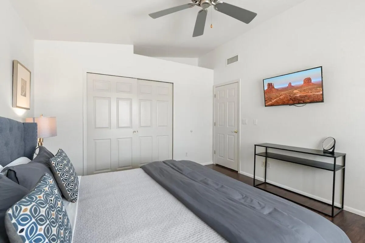 Entertainer'S Dream! 7 Bedroom/4 Bath W Heated Pool & Spa Phoenix 0*,  United States