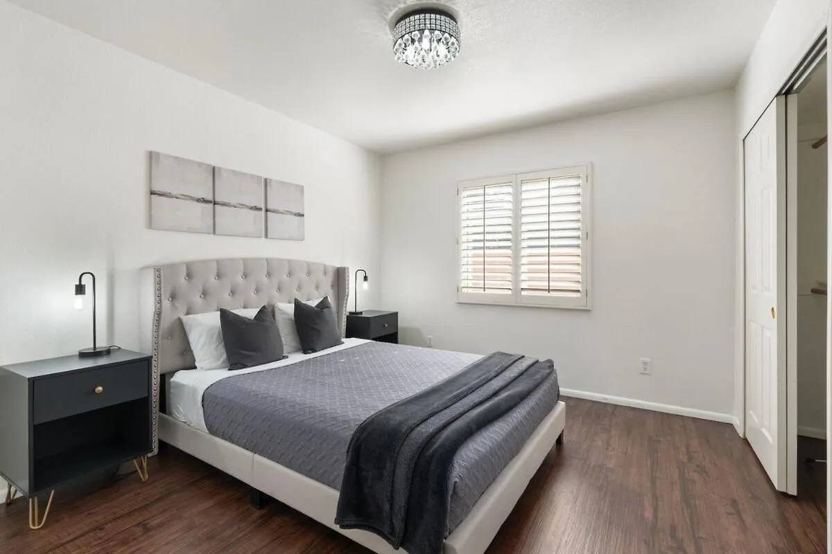 Entertainer'S Dream! 7 Bedroom/4 Bath W Heated Pool & Spa Phoenix 0*,