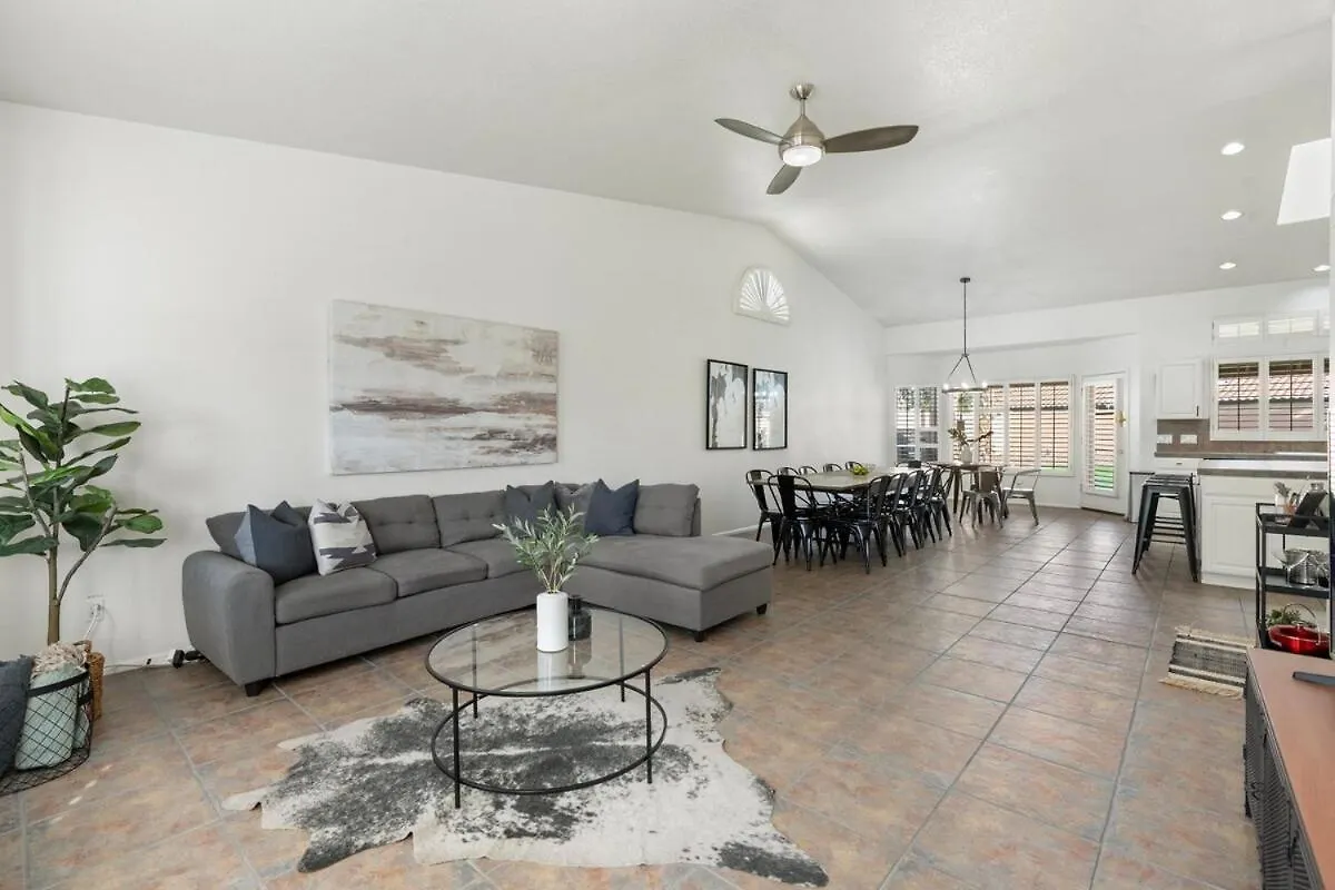 Holiday home Entertainer'S Dream! 7 Bedroom/4 Bath W Heated Pool & Spa Phoenix